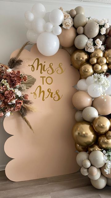 Atlanta Balloon Event Decor by Icet on Instagram: "Miss to Mrs. 🤎 A few days until she says I Do 👰🏻‍♀️ #bridalshowerballoons #bridalshower #bridalshowerdecor #bridalshowerideas #ido #bridetobe #misstomrs" Bride Too Be Decoration, Bridetobe Party Decoration, Bride Balloon Decoration, Bride To Be Decoration Ideas Balloon, Brides To Be Party Ideas, Bachelorette Party Decoration Ideas, Bride To Be Balloons Decor, Bride Decoration Ideas, Bride To Be Party Ideas