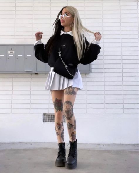 Goth Tennis Skirt Outfit, Cruella Morgan, Arcade Outfit, Goth Industrial, Punk Style Outfits, Tennis Skirt Outfit, Edgy Accessories, Alt Fashion, Night Out Outfit