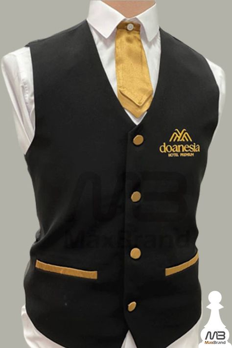 #workwear #fashion #workwearstyle #veshjepune #xhup #xhuppune #dok #brand #menswear #vintageworkwear #workwearfashion #logo #work #komod #safety Hotel Waiter Uniform Design, Restaurant Uniforms Trendy Modern, Catering Uniform Ideas, Waiters Uniform Ideas Restaurants, Waiter Uniform Design, Waitstaff Uniform, Uniform Inspiration, Waiter Outfit, Waitress Outfit