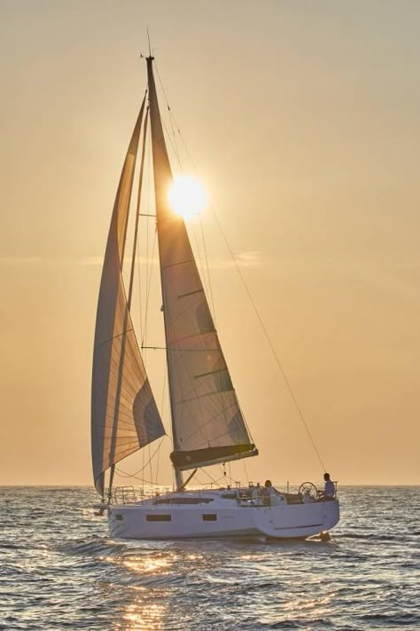 Sun Odyssey 410 | Jeanneau Boats Sail Boat Aesthetic, Sea And Boat, Boat On Sea, Sea With Boat, Sailboat Racing, Sail Life, Sailing Trips, Boat Life, Coastal Life