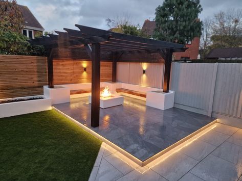 Built In Garden Seating, Garden Lighting Design, Modern Backyard Landscaping, Back Garden Design, Backyard Remodel, Patio Garden Design, Modern Garden Design, Backyard Lighting, Have Inspiration