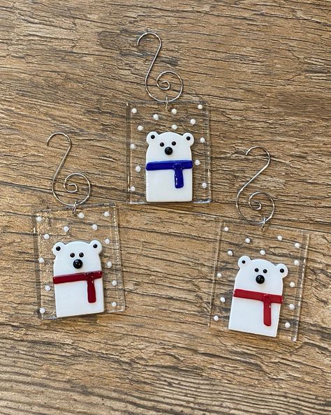 Fused Glass Art Christmas Xmas Trees, Fused Glass Magnets, Fused Glass Ideas For Beginners, Polar Bear Ornaments, Glass Fusion Ideas, Glass Snowman, Glass Magnets, Glass Christmas Decorations, Fused Glass Artwork