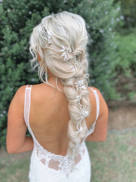 Romantic bridal hair