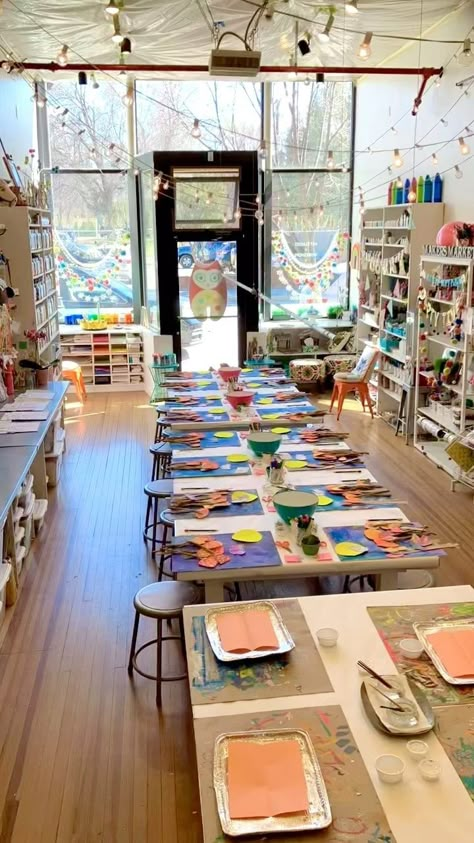 HANDMAKERY | Art Studio | New children’s art workshops start this week! Join us for ~ Artful + Abstract Assemblage on Canvas running 4 - 5:30 PM/Tues Wed or… | Instagram Wooden Headboard, Art Workshop, Kids Room Design, Soft Rug, Living Room Inspo, Arts And Crafts Projects, The Chaos, Diy Arts And Crafts, S Art