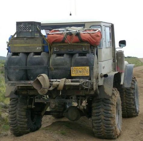 Suburban Men Toyota Fj40, Bug Out Vehicle, Toyota Landcruiser, Toyota 4x4, Overland Vehicles, Toyota Trucks, Road Vehicle, Expedition Vehicle, Off Road Vehicle