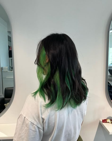 Back Hair Color Ideas, Idea For Color Hair, Peekaboo With Black Hair, Black Hair Green Peekaboo, Green Color Hair Ideas, Short Undercut Colored Hair, Peekaboo Hair Medium Length, Ideas Color Hair, Colors You Should Dye Your Hair