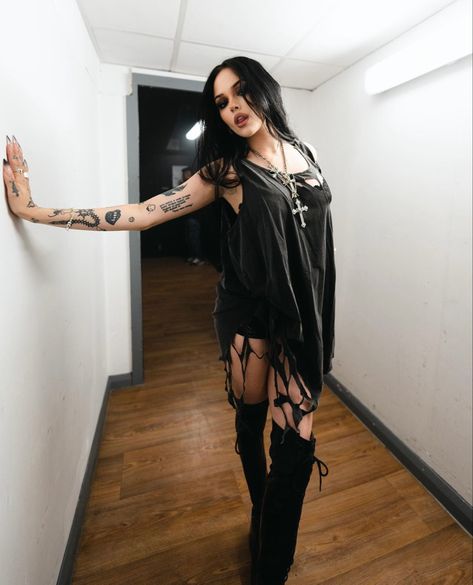 maggie lindemann Margaret Elizabeth, Rocker Chick, Maggie Lindemann, Gothic Girls, Goth Outfits, Dressy Outfits, Star Girl, Style Icon, Style Me