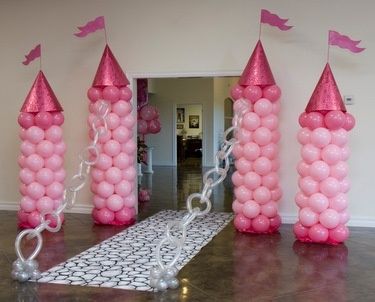 Castle Towers from Balloons.. pink and lilac for M's Sofia party 4de Verjaardag, Disney Princess Party, Birthday Party Balloon, Princess Theme, Princess Birthday Party, Balloon Decorations Party, Kids Party Ideas, Princess Birthday, Princess Party