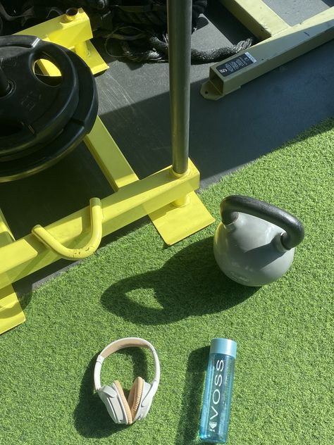 Exercise Equipment Aesthetic, Working Out Green Aesthetic, Fitness Aesthetic Green, Green Exercise Aesthetic, Green Sports Aesthetic, Outdoor Fitness Aesthetic, Outdoor Gym Aesthetic, Workout Green Aesthetic, Gym Photo Aesthetic