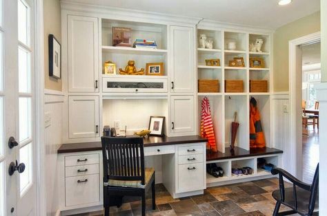 Laundry room / Mudroom Traditional Laundry Room, Laundry Room/mud Room, Mudroom Laundry Room, Entry Design, Mudroom Design, Big Chill, Desk Areas, Flex Room, Small Home Office