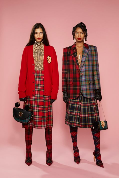 Tartan Fashion, Estilo Preppy, Estilo Punk, 2022 Fashion, Plaid Fashion, Winter 2022, Fall 2022, Kilt, Roberto Cavalli