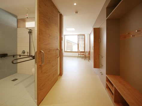 Gallery of Retirement and Nursing Home Wilder Kaiser / SRAP Sedlak Rissland   Dürschinger Architekten - 19 Nursing Home Interior Design, Senior Living Design, Lavatory Design, Wilder Kaiser, Cladding Design, Architectural Competition, Elderly Home, Aged Care, Nursing Homes