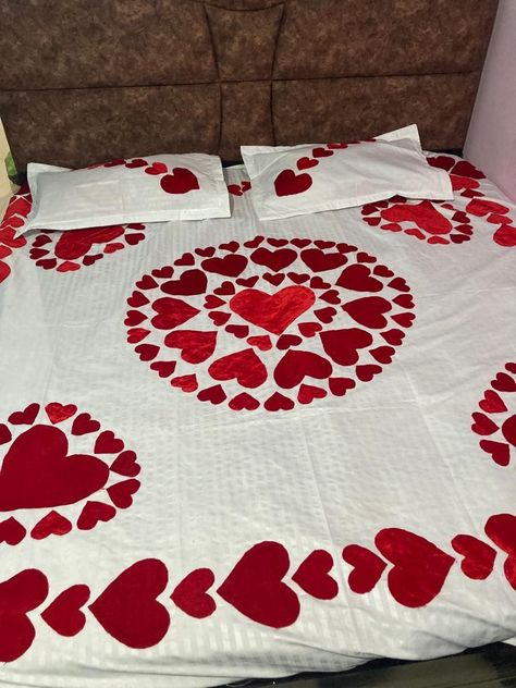 Handmade Bedsheet, Handmade Bed Sheets, Bedsheets Designs, Bedsheet Design, Hunters Star, Ladies Suit Design, Bed Sheet Painting Design, Hunters Star Quilt, Sheet Painting