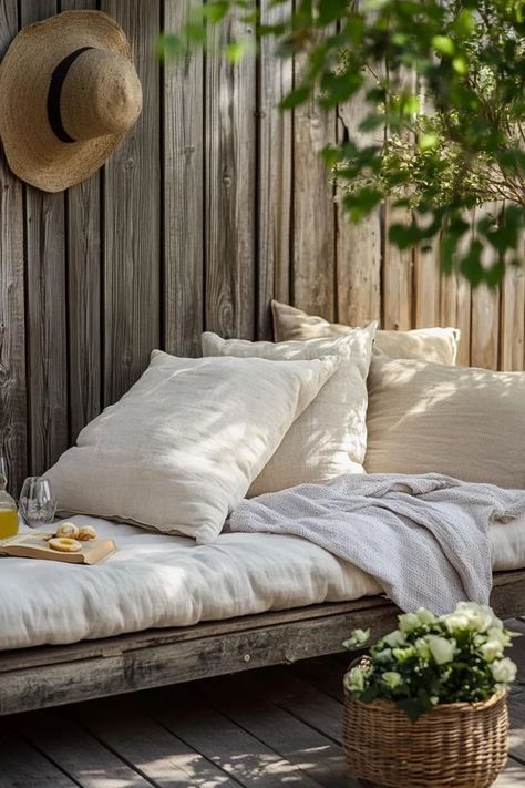 "Create a cozy outdoor retreat with a DIY Outdoor Daybed for your patio! 🛠️🌞 Perfect for lounging in style. #OutdoorDaybedDIY #PatioFurniture #CozyOutdoorSpace" Outdoor Bed Diy, Diy Outdoor Bed, Diy Outdoor Daybed, Outdoor Daybed Diy, Cozy Daybed, Outdoor Couch Diy, Daybed Outdoor, Diy Daybed, Patio Daybed