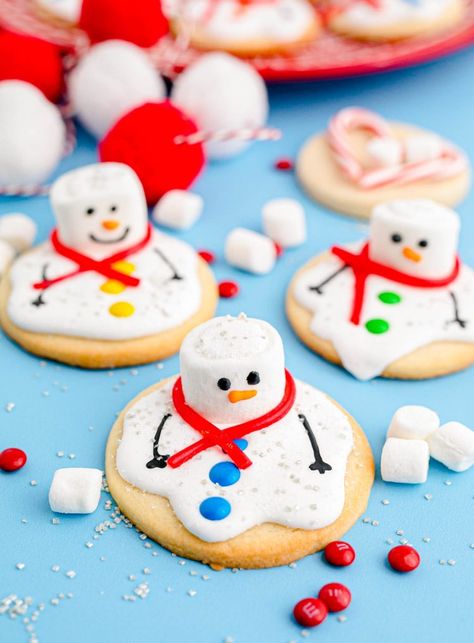 Snowman Hat Cookies, Snowman Edible Crafts For Kids, Snowman Icing Cookies, Christmas Biscuit Decorating For Kids, Christmas Biscuits Decorated For Kids, Frosty The Snowman Cookies, Marshmallow Snowman On A Stick, Snow Man Sugar Cookies, Melting Snowman Cupcakes