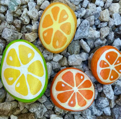 Painted Rocks Fruit, Mud Kitchen Food, Mid Kitchen, River Rock Crafts, Montessori Games, Rock Food, Stone Painting Ideas, Food Rocks, Apple Painting