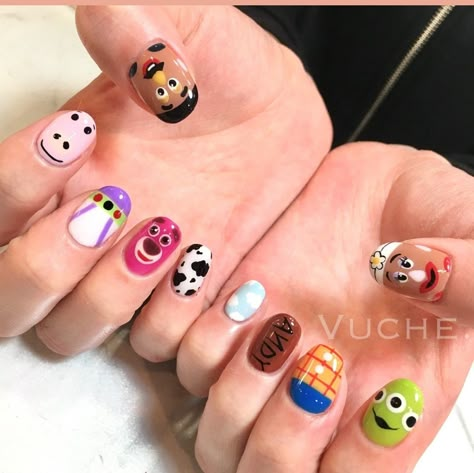 Toy Story Nails, Disney Nail Art, Disneyland Nails, Make Nails, Disney Nail Designs, Disney Acrylic Nails, Disney Nail, Kutek Disney, Fake Nails Designs