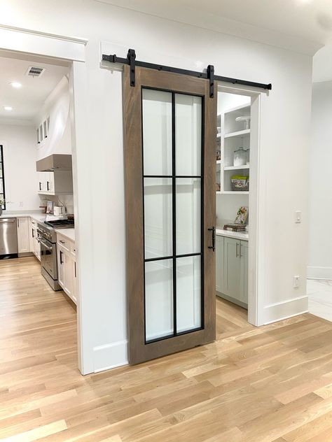 Farmhouse Living Room Barn Door, Small Pantry Sliding Door, Single Barn Door With Window, Glass Farmhouse Door, Wood Glass Barn Door, Glass Panel Barn Door, Bedroom Bathroom Door Ideas, Kitchen Barn Door Ideas, Loft With Barn Doors