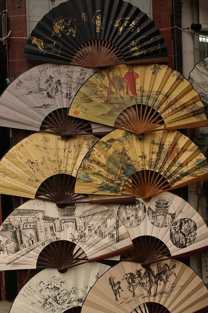 Decorative Fans, Antique Fans, Chinese Aesthetic, Art Chinois, Fan Decoration, Japanese Fan, Vintage Fans, Japan Aesthetic, Hand Fans