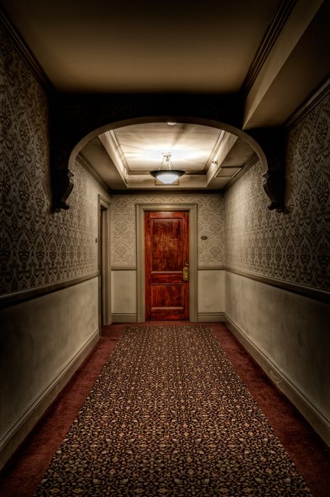 Haunted Room 217 - The Stanley Hotel ~ Photo By Justin Balog Brazil 1985, Stanley Hotel, The Stanley Hotel, Spooky Places, Estes Park Colorado, Haunted Hotel, Scary Places, Estes Park, Haunted Places