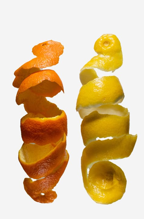 fruit peel still life Orange Reference Photo, Fruit Product Photography, Beautiful Fruits Photography, Orange Fruit Photography, Fruit Design Ideas, Still Life Photography Fruit, Fruit Still Life Photography, Fruit Photoshoot, Fruit Styling