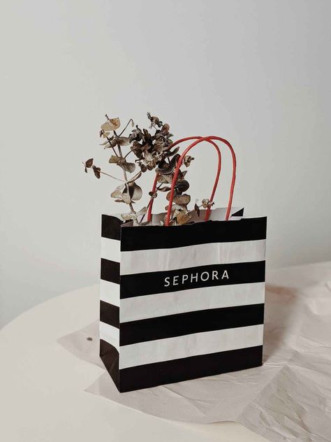 Sephora Sale Picks Sephora Gift Sets, Product Sampling, Sephora Holiday, Sephora Gift, Sephora Sale, Prada Candy, Sephora Favorites, Sephora Haul, Low Porosity Hair Products