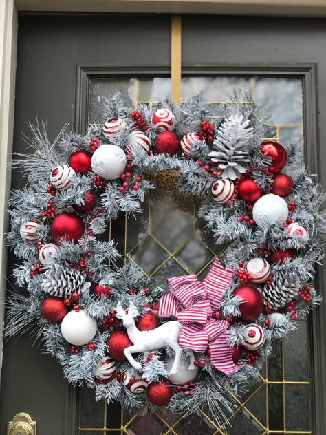 Red Gold And White Christmas Wreath, Red And White Holiday Decor, Grey And Red Christmas Decor, White And Red Christmas Wreath, Red White Christmas Wreath, Red And White Wreath Ideas, Red White Silver Christmas Decor, Red White And Silver Christmas Decor, Red And Silver Christmas Decor