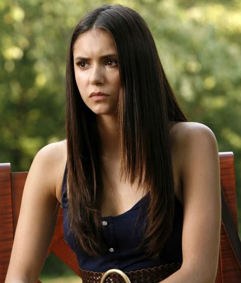 elena gilbert - Google Search Nina Dobrev Hair, Matrix Hairstyle, Elena Gilbert Style, Katerina Graham, Women Haircuts Long, Katerina Petrova, Bonnie Bennett, Hair Icon, Katherine Pierce