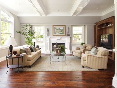 17 Attractive Ideas For Decorating Traditional Family Room To Enjoy Daily Wooden Floors Living Room, Traditional Family Rooms, Living Room Hardwood Floors, Cherry Wood Furniture, Cherry Wood Floors, Cherry Floors, Wood Floor Design, Traditional Family Room, Living Room Wood Floor