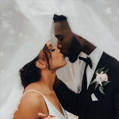 Black Wedding Couple Poses, Black Marriage Aesthetic, Black Woman Wedding, Black Couple Wedding, Afro Wedding, Black Wedding Photos, Black People Weddings, Black Marriage, Moody Wedding Photography