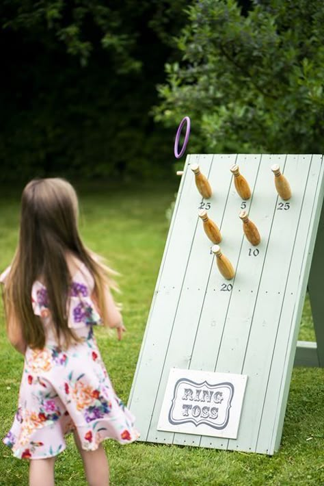 Diy Garden Games, Giant Garden Games, Garden Party Games, Lawn Games Wedding, Guest Entertainment, Picnic Games, Diy Yard Games, Diy Carnival, Festival Games