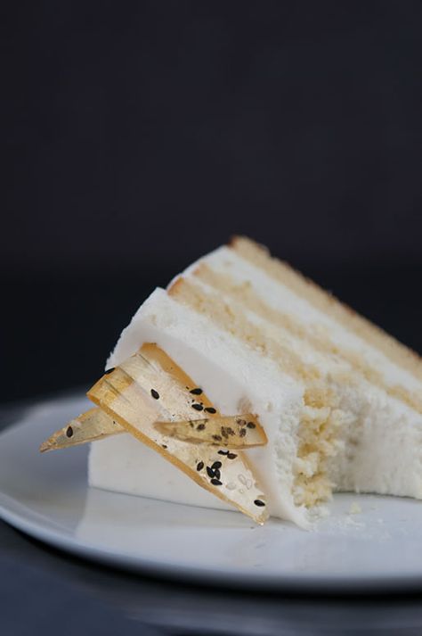 frozen – yuzu cream cake Malted Milk Cake, Yuzu Cake, Lemon Pastries, Lemon Pies, Desserts Lemon, Chinese Sweets, Lemon Tarts, Cake Beautiful, Bavarian Cream