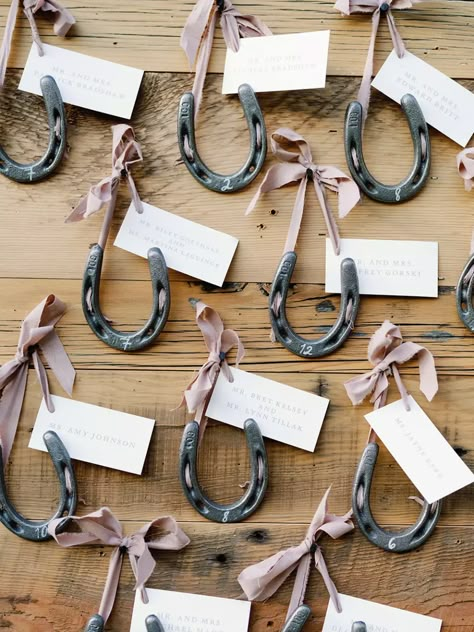 Fabric Bouquet, Wedding Site, Rustic Barn Wedding, Horse Shoe, Western Wedding, Rustic Chic Wedding, Wedding Invitations Rustic, Rustic Barn, Wedding Beauty