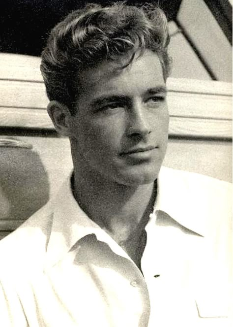 Guy Madison - handsome Hollywood actr around 1950 | John Irving | Flickr 50s Men, Guy Madison, Perang Dunia Ii, Malibu Rising, 얼굴 드로잉, Hollywood Men, Classic Movie Stars, Vintage Portraits, Hollywood Actor