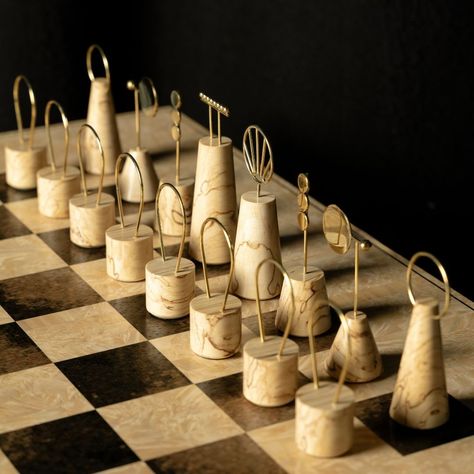 Made entirely by hand, each piece is meticulously assembled from 21,249 individual elements, applying ancient 18th-century wood mosaic techniques. #luxurychess #chessdesign Homemade Chess Pieces, Chess Board Design, Chess Decor, Mosaic Techniques, Flat Aesthetic, Diy Chess Set, Pottery Games, Chess Design, Chess Set Unique