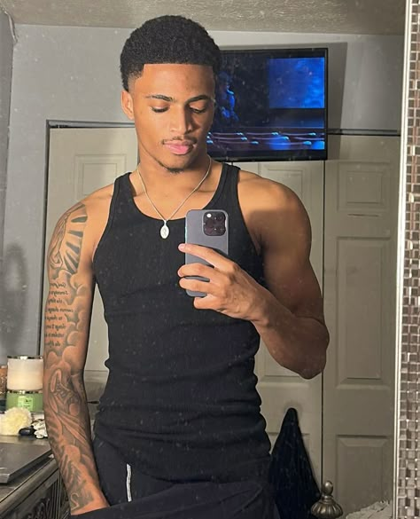 Light Skin Men Tattoos, Black Guys Tattoos, Hot Boyfriend Haircut Black, Light Skin Tattoos, Black Guy Tattoos, Black Man With Tattoos, Black Guys With Tattoos, Black Men Forearm Tattoos, Tattoo Black Men