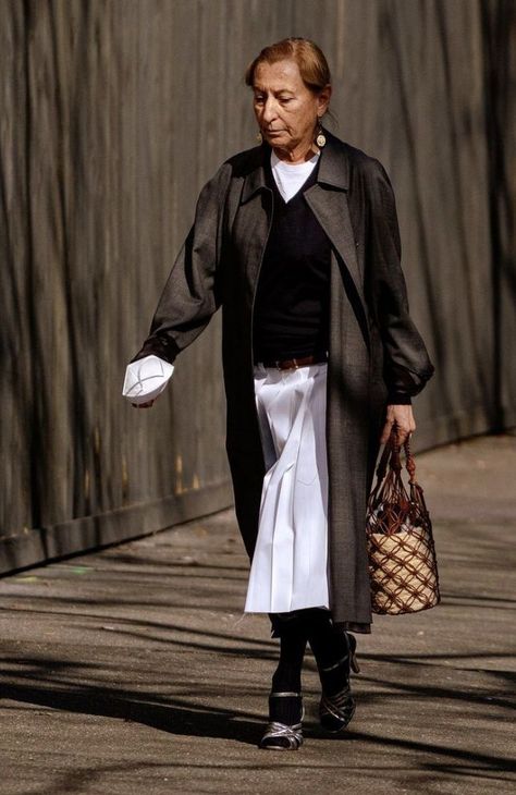 Miuccia Prada Style, Prada Inspired Outfit, Advanced Style, Ageless Style, Dress Appropriately, Miuccia Prada, 가을 패션, Mode Inspiration, Seasonal Fashion