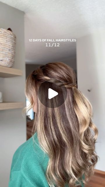 SARA STRUEBY on Instagram: "Easy twisted half up half down hairstyle for day 11/12 of fall hairstyles 🍂🍁 #easyhairstyles #halfuphalfdownhairstyle" Halfway Up Hairstyles, Half Up Half Down Hair Tutorial, Half Pony Hairstyles, Down Curly Hairstyles, Curly Half Up Half Down, Short Hair Twist Styles, Half Up Half Down Hairstyle, Down Hairstyle, Up Hairdos