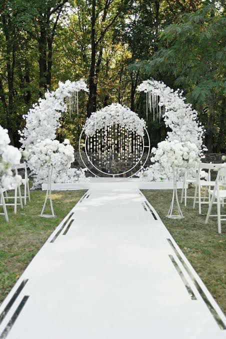 Wedding Setup, Wedding Backdrops, Dream Wedding Decorations, Wedding Backdrop Design, Arch Decoration, Wedding Backdrop Decorations, Wedding Design Decoration, Wedding Venue Decorations, Wedding Decor Style