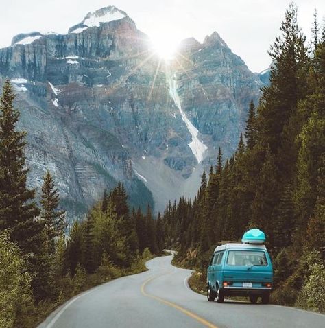 308 Pics From 'Project Van Life' Instagram That Will Make You Wanna Quit Your Job And Travel The World Instagram Visual, Bus Life, Van Living, Travel Van, Camping Life, Vw Bus, Travel Insurance, Life Photography, Adventure Awaits