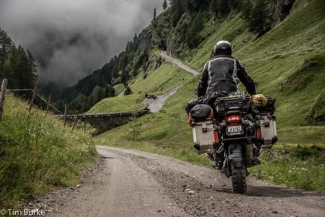 Motorcycle Adventure Travel, Adventure Bike Motorcycles, Мотоциклы Harley Davidson, Motorcycle Adventure, Motos Bmw, Touring Motorcycles, Motorcycle Photography, Motorcycle Camping, Motorcycle Travel