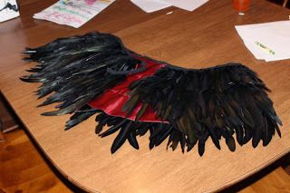 Feather Cape Diy, Diy Capelet, Padme Cosplay, Diy Cape, Feather Cape, Edgar Allen, Shoulder Cape, Burlesque Costume, Allen Poe