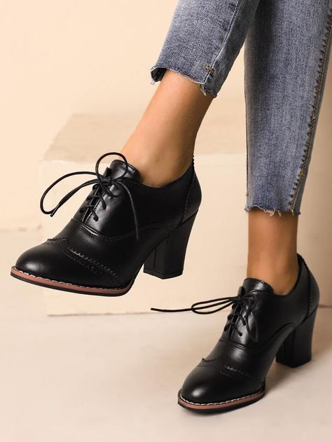 Wingtip Shoes Women, Color Block Heels, Black Leather Oxfords, Chunky Heel Ankle Boots, Wingtip Shoes, Chunky Heel Shoes, Oxford Heels, Shoe Inspo, Black Loafers