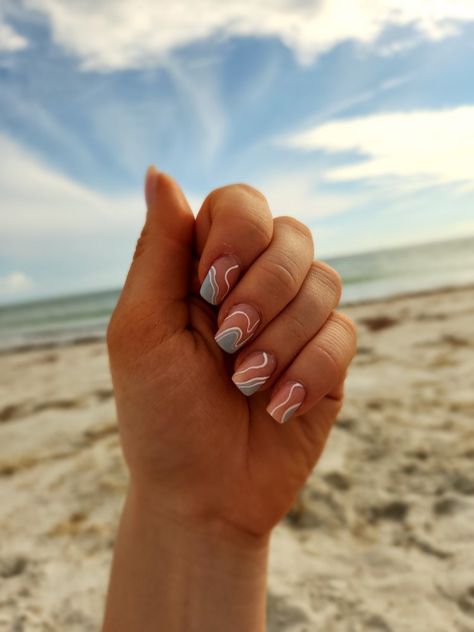 Seaside Nails The Beach, Surfboard Nail Art, Minimal Beach Nails, Seaside Nail Art, Surf Board Nails, Surfboard Nails, Coastal Cowgirl Nails, Wave Nails Design, Beach Nails White