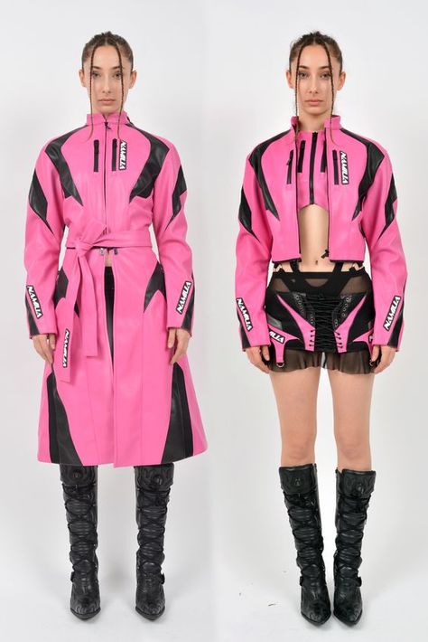 Shop Techwear Fashion419-#techweargirl#techwearskirt#techweargirlsummer#cyberpunkoutfitwomen Pink Edgy Outfits, Namilia Clothing, Pink Cyberpunk Outfit, Transformers Outfits, Pink Techwear, Cyberpunk Coat, Pink Cyberpunk, Cyberpunk Look, Cyberpunk Streetwear