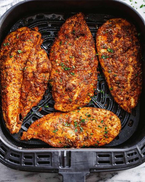 Air Fryer Chicken Breast - #airfryer #chicken #recipe #eatwel101 - Easy to make and takes just a few minutes to cook. Cooking chicken breast in the air fryer makes your lunches, dinners, and meal prep super quick and delicious! - #recipe by #eatwell101® Chicken Breast Air Fryer, Cooking Chicken Breast, Chicken Fillet Recipes, Boneless Skinless Chicken Breast Recipes, Skinless Chicken Breast Recipes, Air Fryer Chicken Breast, Air Fryer Recipes Chicken Breast, Chicken Boneless Breast Recipes, Cooking Chicken