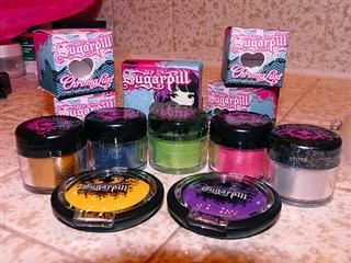 Sugar Pill Cosmetics Vegan Makeup Brands, Rainbow Eyeshadow, Sugarpill Cosmetics, Lip Gloss Collection, Makeup Needs, Makeup To Buy, Vegan Makeup, Halloween Make Up, Mac Makeup