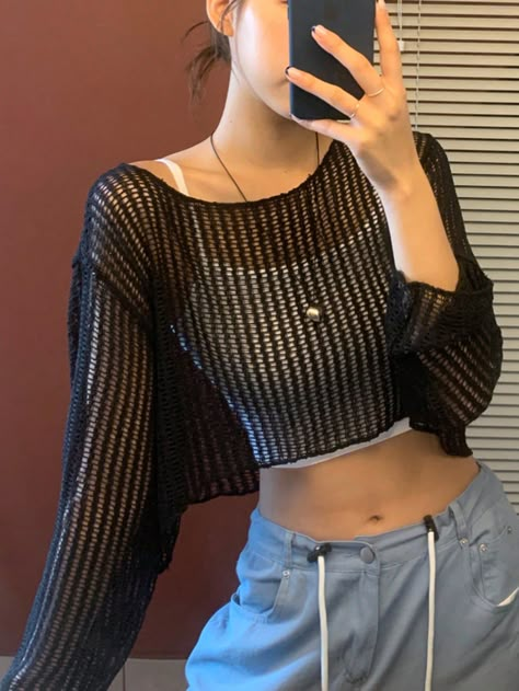 Top de punto de manga larga y corte corto para mujer con malla transparente Negro Sexy  manga larga Tela tejida Liso,A rayas  Estiramiento medio Primavera/Verano Women Clothing, size features are:Bust: ,Length: ,Sleeve Length: See Thru Tops Aesthetic, Fishnet Long Sleeve Top, Mesh Top Outfit, Strick Top, Top Noir, Style Crop Top, Christmas Party Outfit, Christmas Party Outfits, Mesh Sleeves