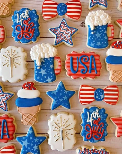 Red White And Blue Cookies Decorated, Memorial Day Sugar Cookies, Memorial Day Cookies Decorated, Memorial Day Cookies Royal Icing, Fourth Of July Sugar Cookies, Memorial Day Decorated Sugar Cookies, July 4th Cookies, Labor Day Decorated Sugar Cookies, Memorial Day Cookies