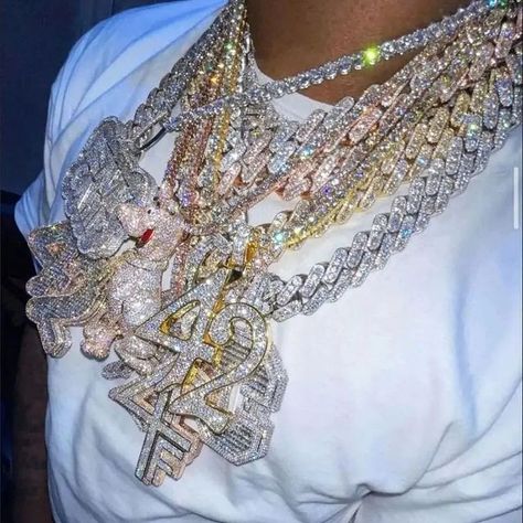 Iced Out Jewelry, Nike Shoes Women Fashion, Rose Gold Chain Necklace, Streetwear Jewelry, Dope Jewelry Accessories, Mens Silver Jewelry, Fancy Watches, Expensive Jewelry Luxury, New Followers